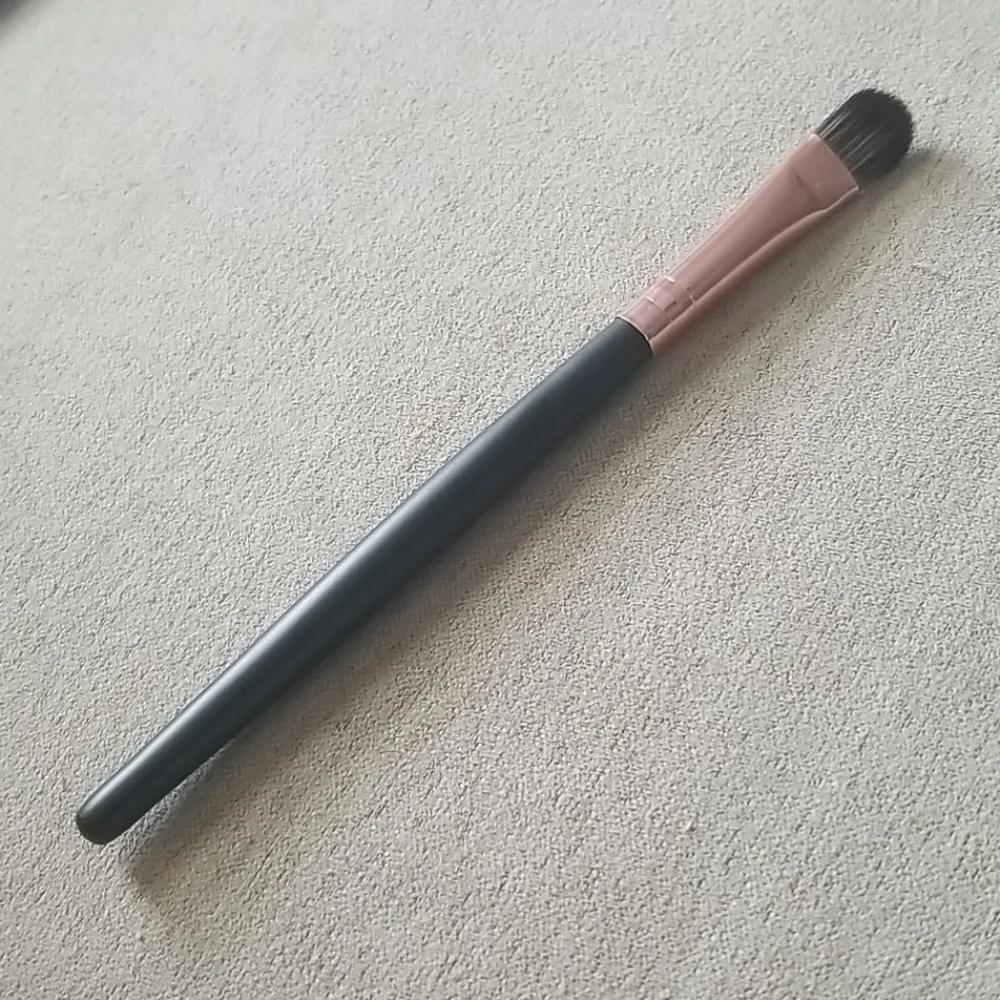 6 pc unbranded travel brush set